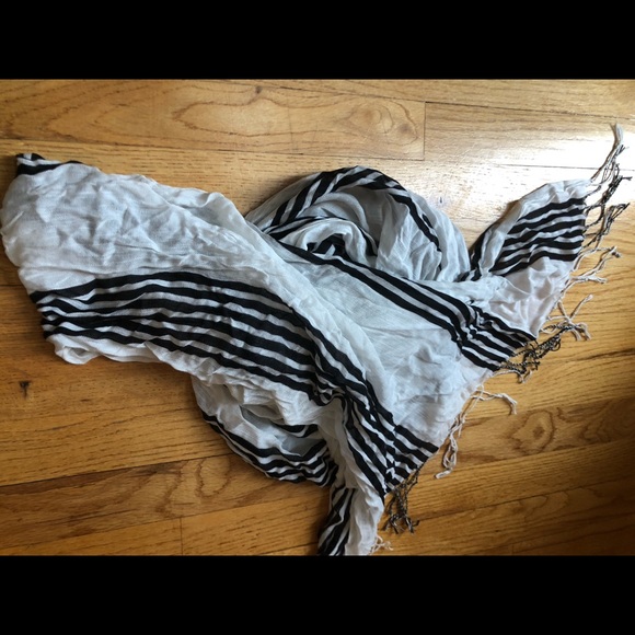 Scarf bundle - Picture 6 of 6